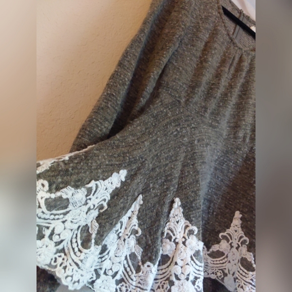 A'Reve Peplum Scoopneck Sweater - Picture 7 of 12